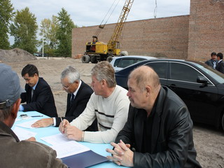 Зал борьбы в Аскизе будет построен к 1 января 2010 года 
